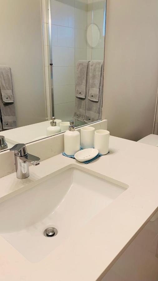 Baycrestone Apartman Coquitlam Kültér fotó